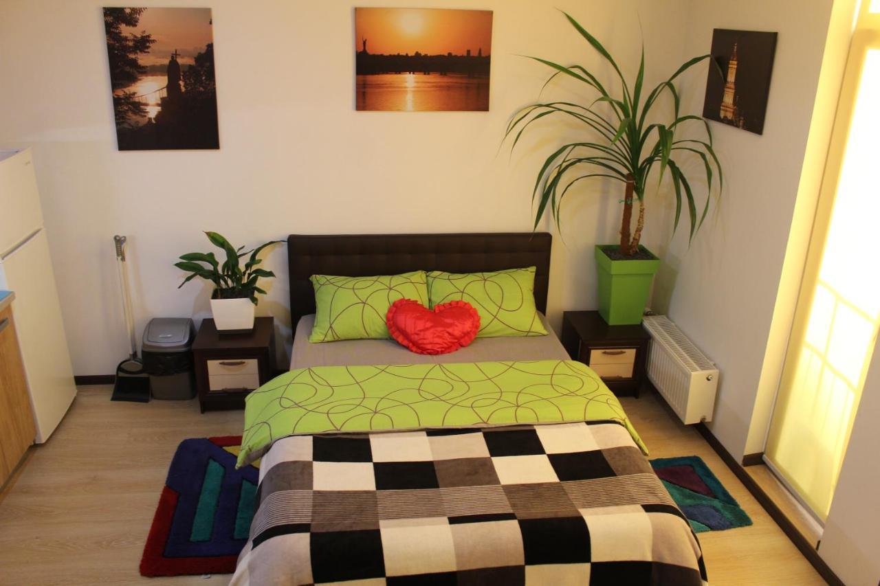 Comfortable Studio Apartments In A Secure Residential Complex Comfort Town Кт-02 Київ Екстер'єр фото