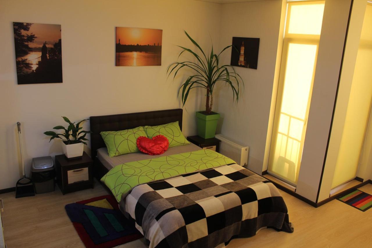 Comfortable Studio Apartments In A Secure Residential Complex Comfort Town Кт-02 Київ Екстер'єр фото